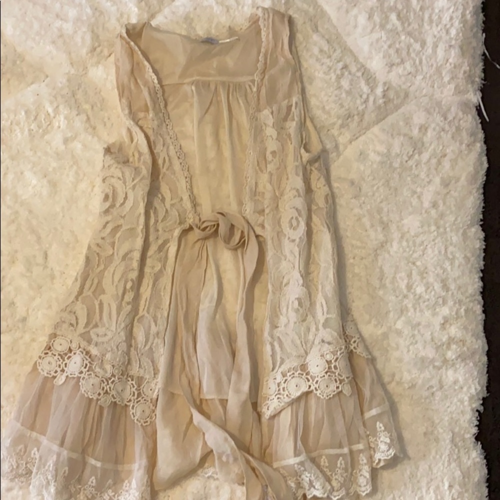 Cream Lace tie vest